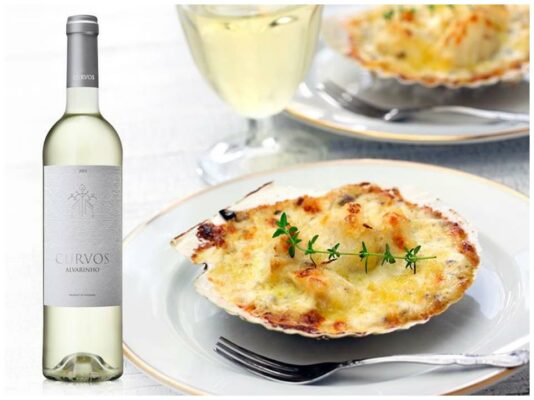 Quinta dos Curvos - Alvarinho - Vinho verde avec des coquilles Saint Jacques
