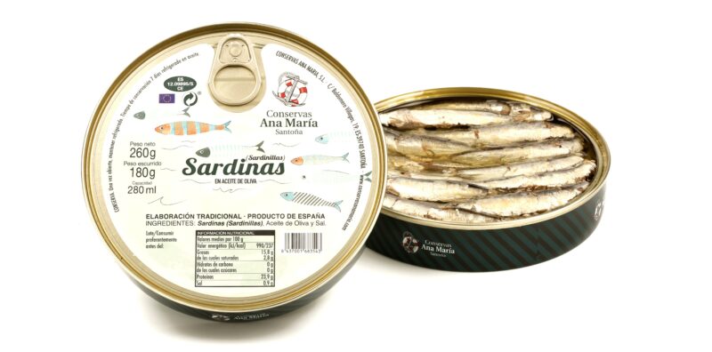 Boites de petites sardines à l'huile d'olive - Conserves Ana Maria - Conserves de la mer de Cantabrie Espagne